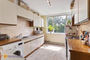 Kitchen- click for photo gallery